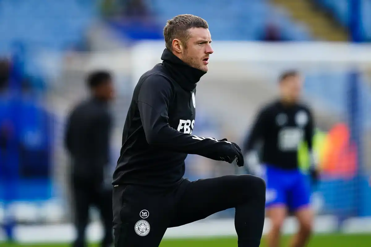 Novo desafio: Jamie Vardy é anunciado como reforço do Burnley na Championship